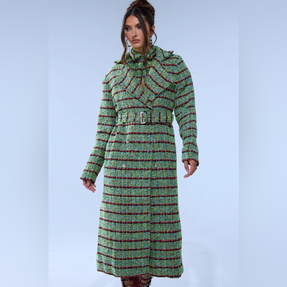 IT’S GIVING LUCK TWEED TRENCH - Picture 3 of 12